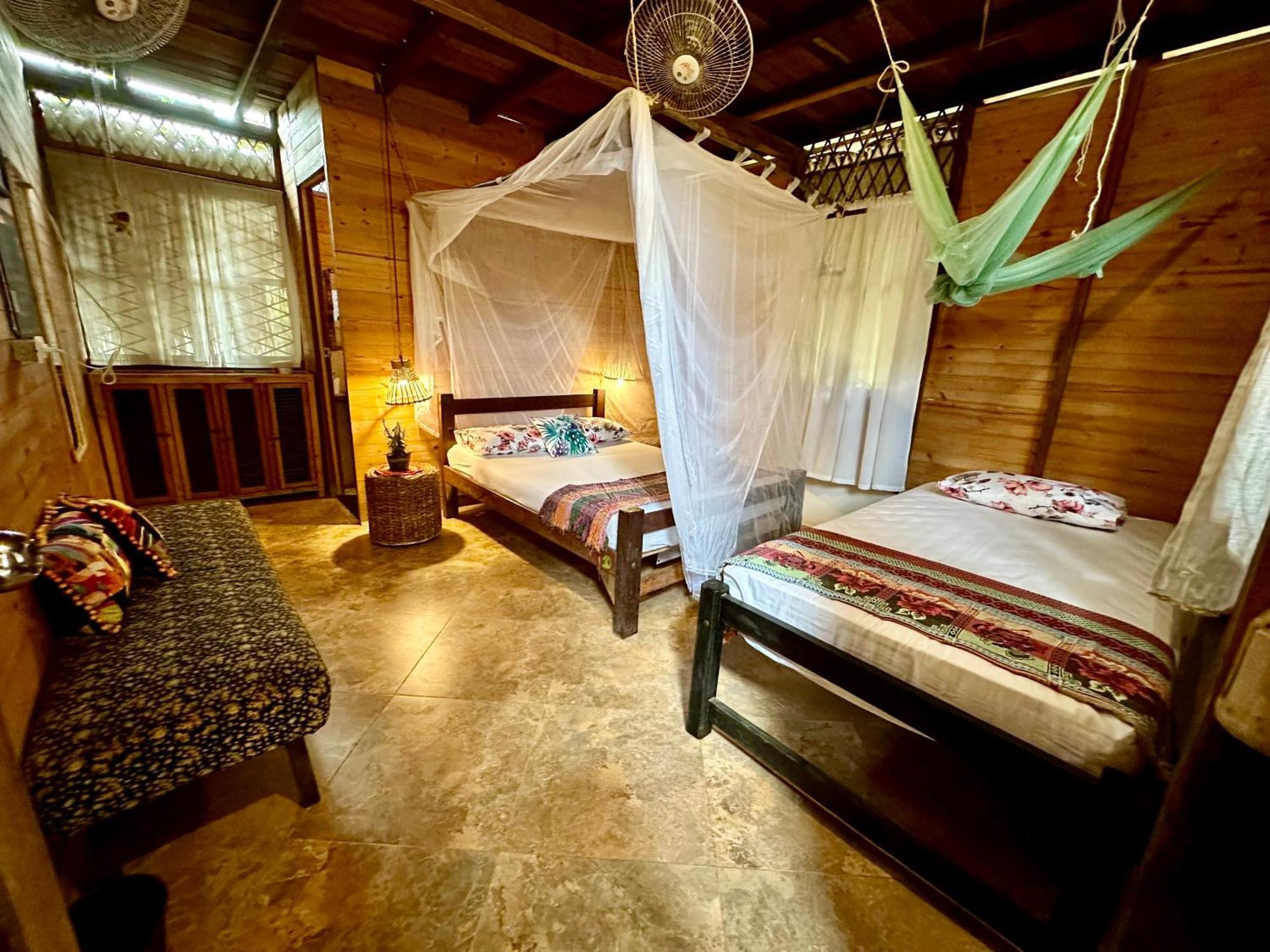 Bella Flor Hostel Palomino Eksteriør billede